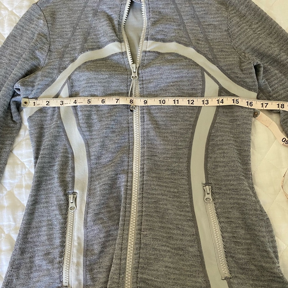 Lululemon jacket - Picture 3 of 7